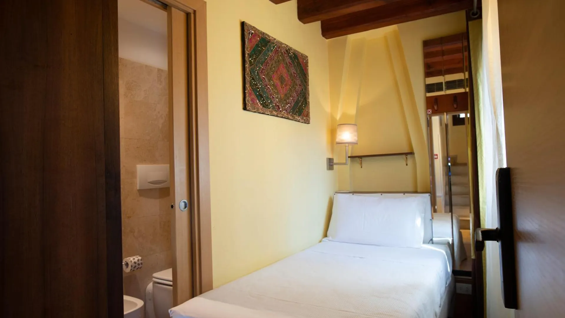 *** Guest house Ca' Dei Dogi Hotel Venice Italy